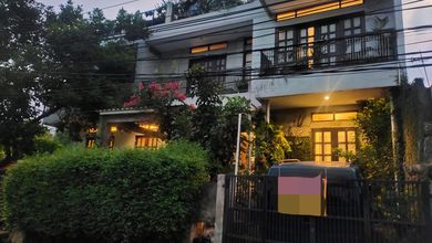 Rumah Premium di Duren Sawit, Jakarta Timur, LT 315 m2