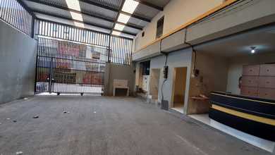 Gudang dengan Mess Karyawan dan Free AC di Pik, Jakarta Utara