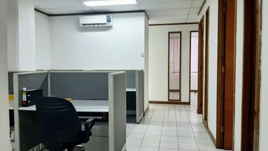 Disewakan Ruang Kantor Lantai 2 Di Jl.Raya Bekasi, Jatinegara, Cakung, Jakarta Timur 