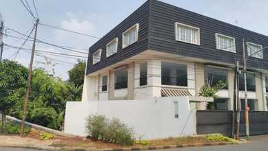 Dijual dan Disewa Gedung/Kantor Kalimalang Soho - 3 Lantai - Posisi Hoek Kalimalang - Jakarta Timur