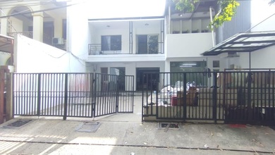 Hunian Elegan di Kelapa Gading, Jakarta Utara, 4 KT, LT 200m²