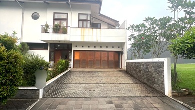 Rumah Area Premium BSD Bukit Golf, Tangerang - Harga Menarik 15 Miliar