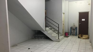 Ruko di Ruko sebrang MC SHINTA KARAWACI 