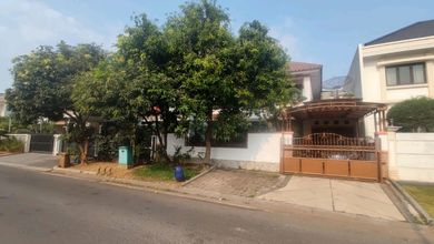 Kesempatan Langka, rumah Prestisius di Kota Wisata, Bogor, LB 240m²