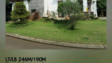 Rumah Dijual di Cibubur, Jakarta Timur, LB 190m², Harga Terbaik!
