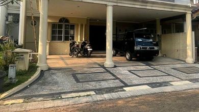 Penawaran Langka, rumah Prestisius di Cibubur, Jakarta Timur, LB 250m²