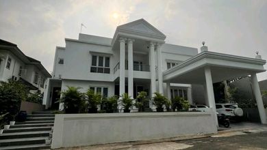Rumah Mewah di Kawasan Cibubur, Jakarta Timur, LB 800m², Harga 8 Miliar