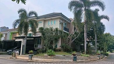 Rumah Mewah di Cibubur, Bekasi, 5 Kamar Tidur, LT 230m²
