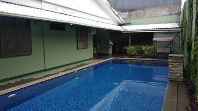 Rumah Prestisius di Kawasan Kebon Jeruk, Jakarta Barat, LB 375m², Harga 14 Miliar