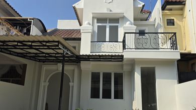 Promo Rumah di Legenda Wisata, Bogor, LB 200m², Harga 1,5 Miliar