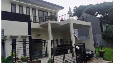Rumah Elite di Kawasan Cibubur, Bekasi, LB 300m², Harga 2,8 Miliar