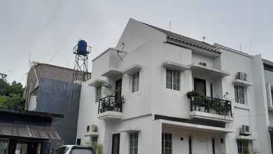 Dijual rumah Mewah di Cibubur, Depok - LT 190m²