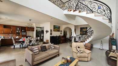 Dijual rumah Premium di Kota Wisata, Bogor - LT 375m²