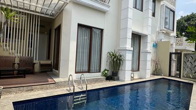 Penawaran Langka, rumah Mewah di Sentul City, Bogor, LB 250m²