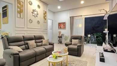 Rumah Area Premium Kota Wisata, Bogor - Harga Menarik 5,85 Miliar