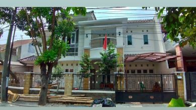 Hunian Mewah di Cipayung, Jakarta Timur, 5 Kamar Tidur, LT 270m²