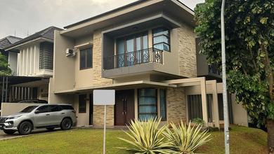 Dijual rumah Mewah di Cibubur, Jakarta Timur - LT 216m²