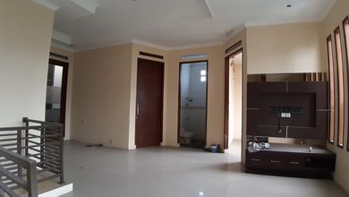 Rumah Dijual di Batununggal, Bandung, LB 150m², Harga Terbaik!