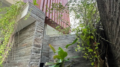 Rumah Elegan di Green garden, Jakarta Barat, 4 KT, LT 200m²