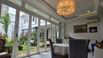 Rumah Area Luxury Kemang, Jakarta Selatan - Harga Terbaik 24 Miliar