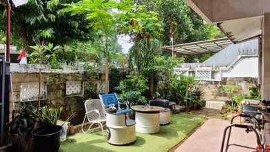 Rumah Mewah di Kebayoran Baru, Jakarta Selatan, 5 Kamar Tidur, LT 254m²