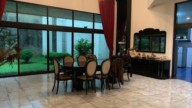 Hunian Mewah di Kebayoran Baru, Jakarta Selatan, 4 KT, LT 1285m²