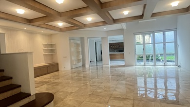 Rumah Sewaan Area Pondok Indah, Jakarta Selatan, LB 800m², 4 KT