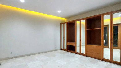 Rumah Strategis untuk Disewakan di Menteng, Jakarta Pusat, Harga 1 Miliar /tahun