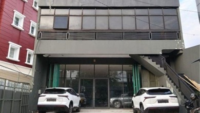 Disewakan dan Dijual Gedung Pinggir Jalan Sultan Agung Bekasi Barat