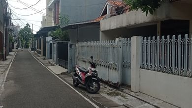 Rumah Elite di Kawasan Pejompongan, Jakarta Pusat, LB 225m², Harga 10 Miliar