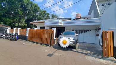 Hunian Mewah di Kebayoran Lama, Jakarta Selatan, 6 Kamar Tidur, LT 450m²