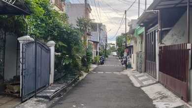 Dijual Rumah Nyaman di Duren Sawit, Jakarta Timur - LT 90m²