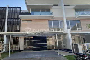 Hunian Elite di Kawasan Golf Island, Jakarta Utara, LB 311m², Harga 9,3 Miliar