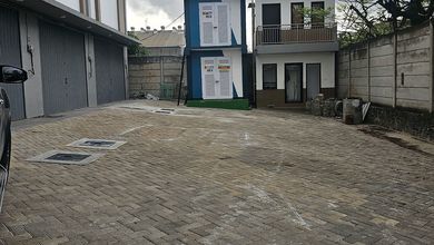 Disewakan.3.gandeng Ruko Baru .kapuk.jakarta Utara
