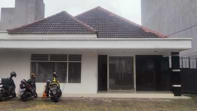 Jual Rumah Siap Huni di Cideng, Jakarta Pusat, LT 587 m2
