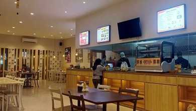 Ready to Use Ruko Usaha di Jatiwaringin Bekasi dengan Luas Bangunan 500m2