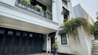 Rumah Area Premium Ancol, Jakarta Utara - Harga Menarik 9,9 Miliar
