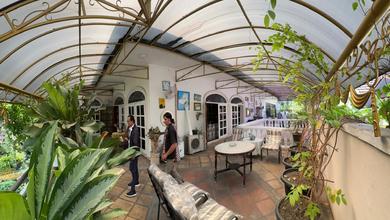 For Sale rumah Eksklusif di Cipete, Jakarta Selatan - LT 1000m²