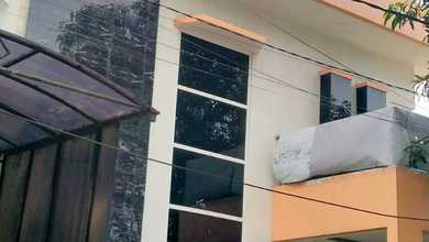 Rumah Mewah di Penjaringan, Jakarta Utara, 10 KT, LT 180m²