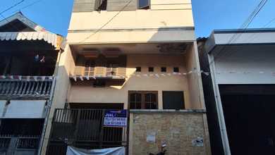 Dijual Rumah Strategis di Pademangan, Jakarta Utara - LT 56m²