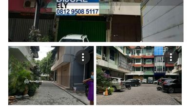 Ruko 3,5 Lantai area mangga dua , Jkt - Pusat