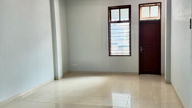 Disewa Cepat Ruko Siap Pakai,strategis,pinggir Jalan Raya