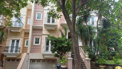 Rumah Elite di Kawasan Kemayoran, Jakarta Pusat, LB 2400m², Harga 18,5 Miliar