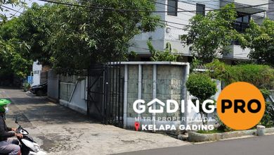 Rumah Mewah di Kawasan Mangga Besar, Jakarta Barat, LB 450m², Harga 12,5 Miliar