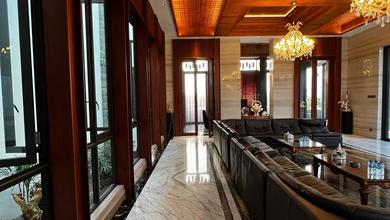 Rumah Modern Luas 609 Jual area Pluit, Jakarta Utara