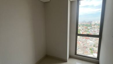 Disewakan Apartemen Siap Tinggal 3 BR di Tanjung Duren, Jakarta Barat Lokasi Terbaik