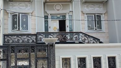 Rumah Elegan di Taman Palem, Jakarta Barat, 6 KT, LT 200m²