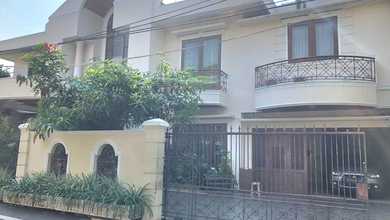 Rumah Mewah di Cipete, Jakarta Selatan, 4 KT, LT 650m²