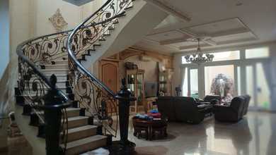 Rumah Elegan di Kelapa Gading, Jakarta Utara, 5 KT, LT 300m²
