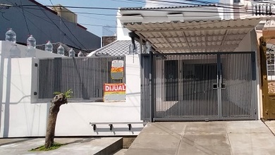 Hunian Elegan di Puri Indah, Jakarta Barat, 3 KT, LT 160m²